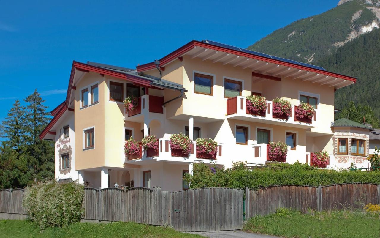 Bed and Breakfast Haus Steinbock Neustift im Stubaital Exterior foto