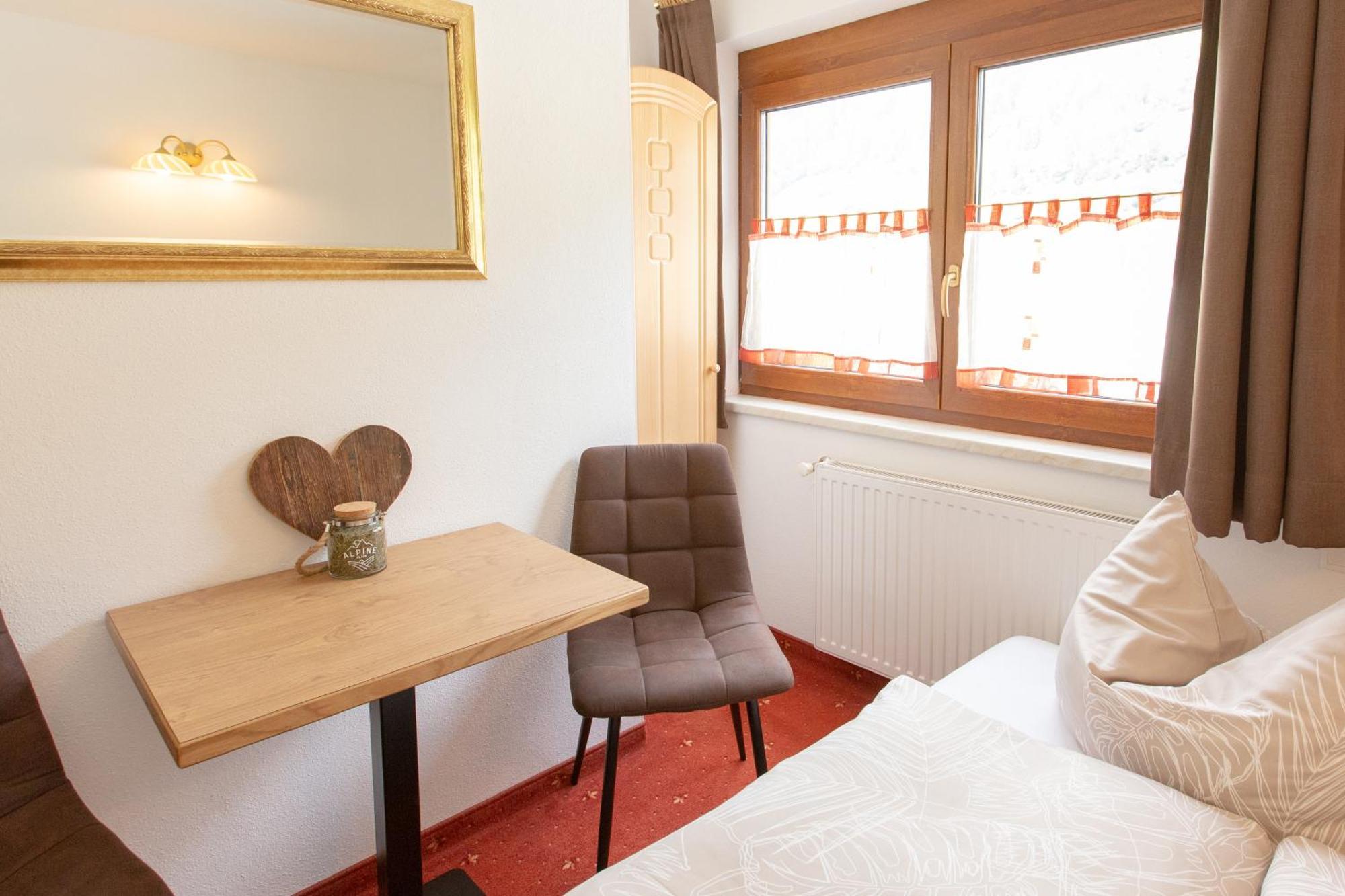 Bed and Breakfast Haus Steinbock Neustift im Stubaital Exterior foto